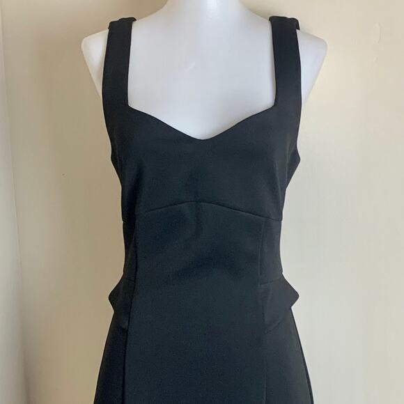 Guess Los Angeles Dress EUC - Picture 3 of 9